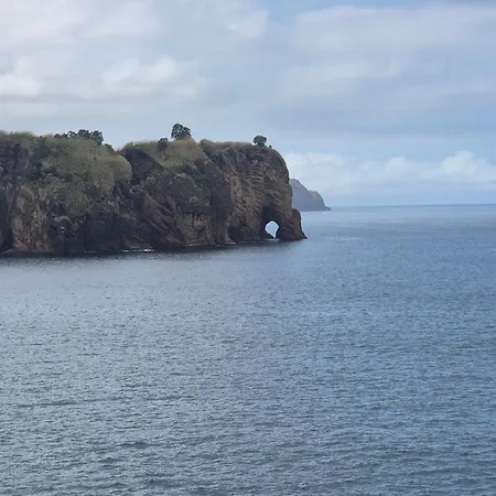 Apple Your Comfort Away From * Capelas (Sao Miguel)